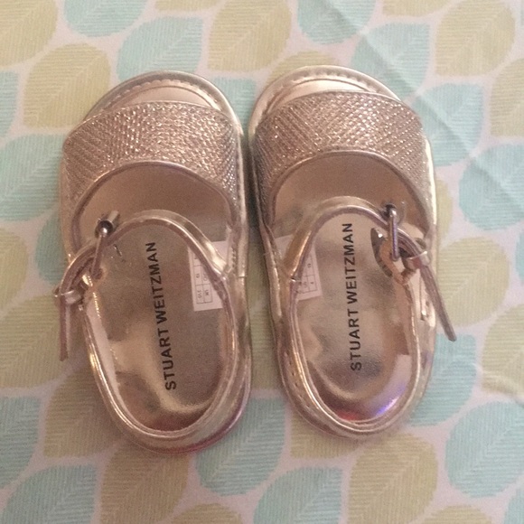 Stuart Weitzman Baby Gold Sandals, Size 4 - Picture 4 of 7